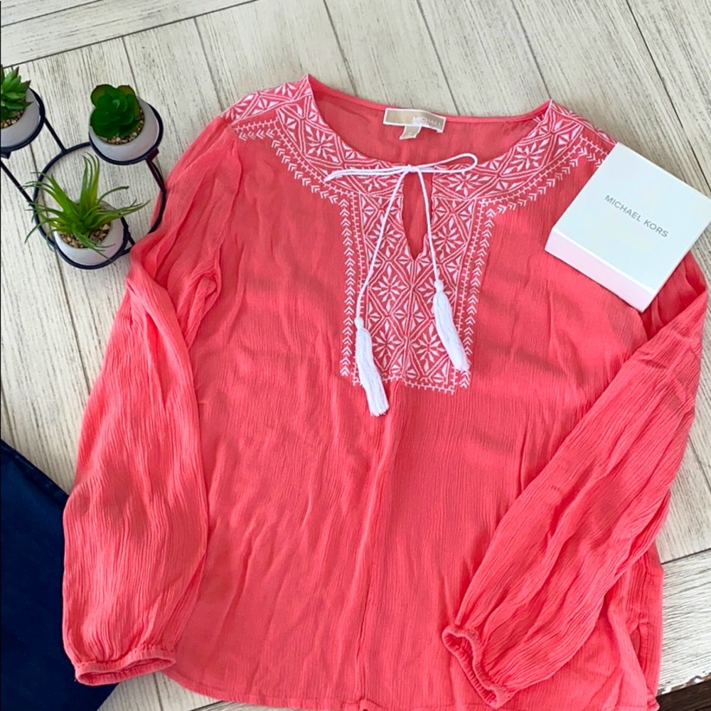 Michael Kors peach and white shirt EUC